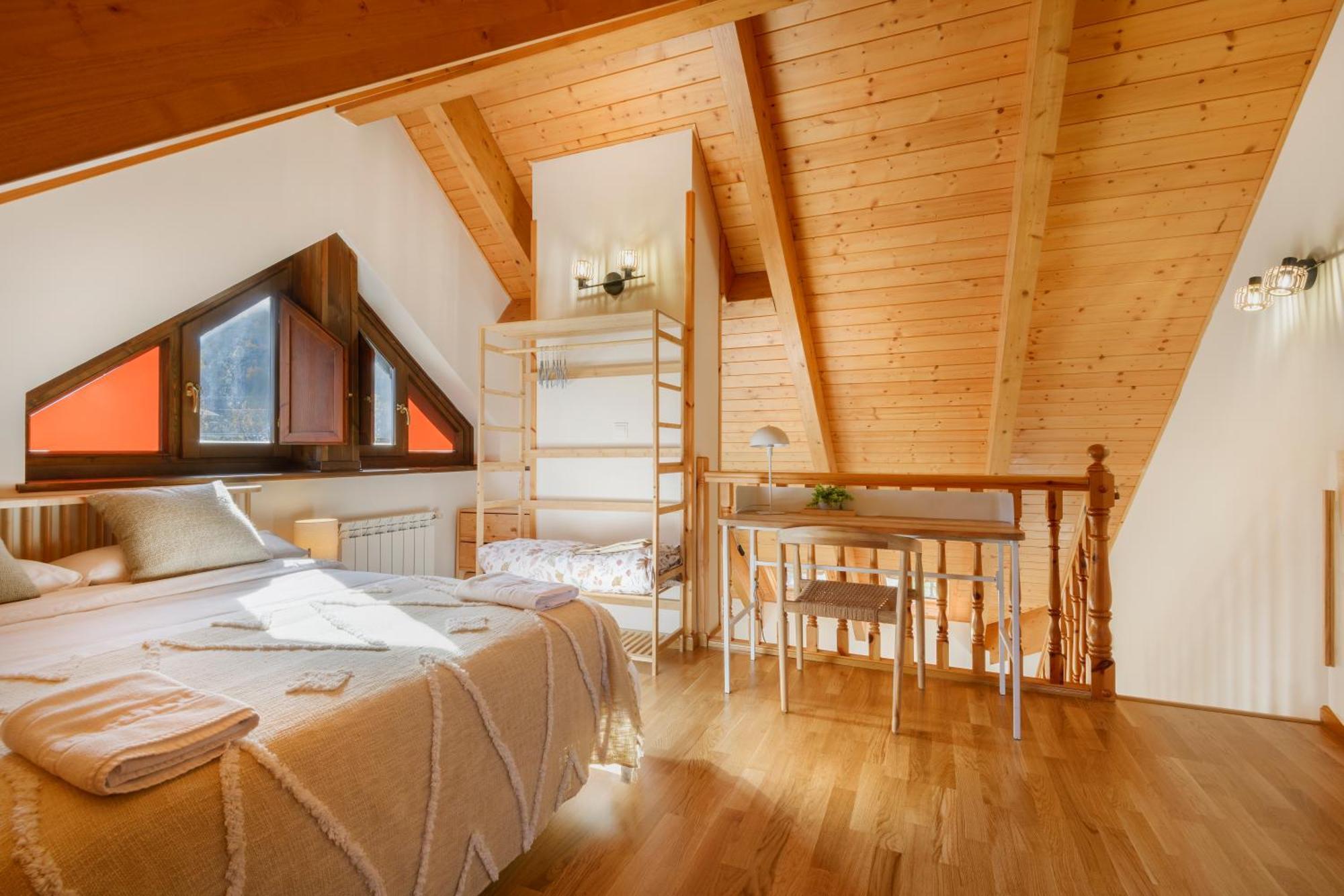 Apartamento A10 De Formigal, 9 Personas Y Garaje Escarrilla Exterior photo